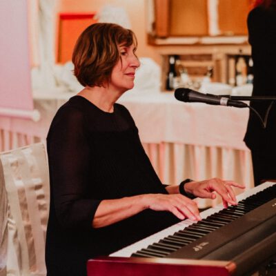 Zur Reichsprogromnacht, Schwanenberg.Musik: Duo Aken, Duo EigenArts